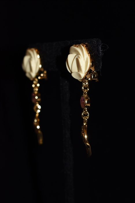 Gold Nina Ricci - Vintage Earrings, size O/S
