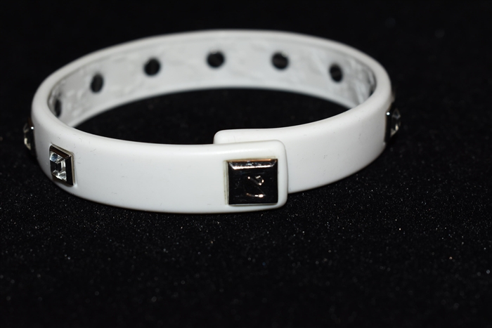 Soft White Swarovski Bracelet, size O/S