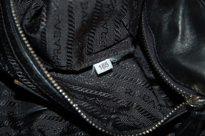 Basic Black Prada Hobo, size M