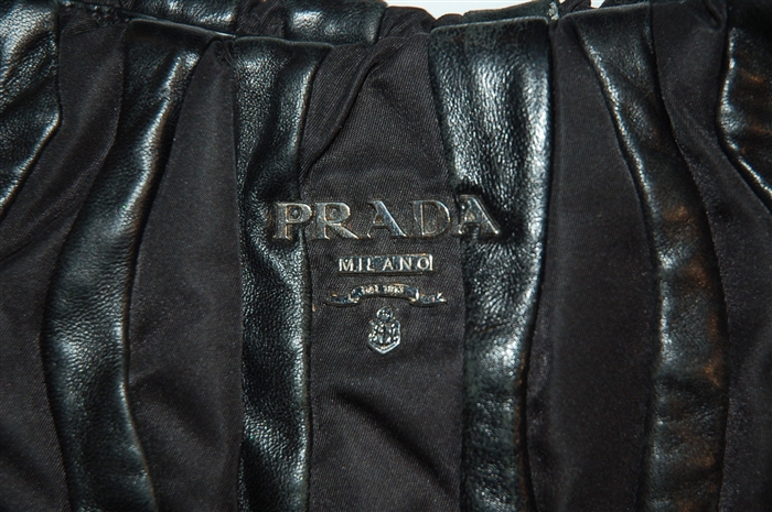Basic Black Prada Hobo, size M