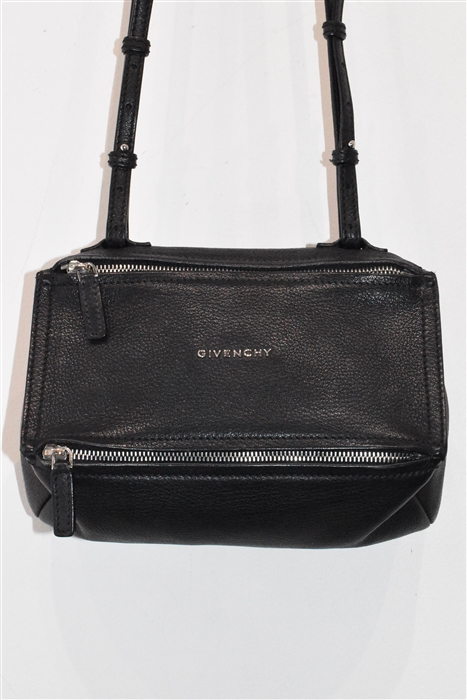 Black Leather Givenchy Shoulder Bag, size S