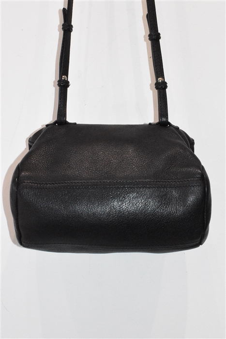 Black Leather Givenchy Shoulder Bag, size S