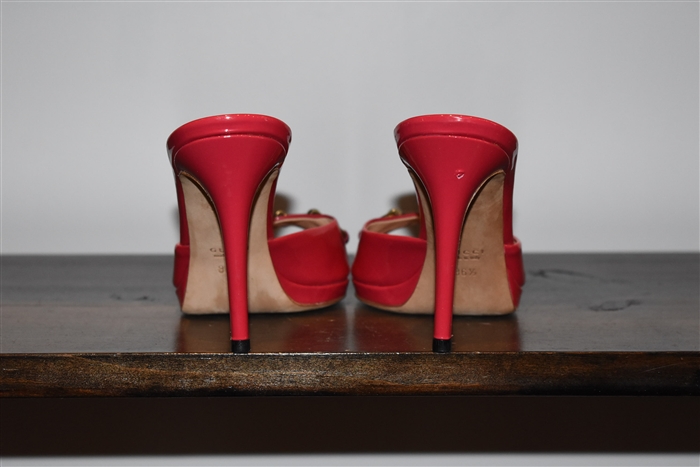 Vibrant Pink Gucci Mules, size 6.5
