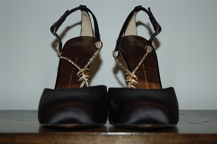 Basic Black Giuseppe Zanotti Pumps, size 8