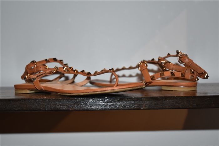 Warm Brown Valentino Sandal, size 8