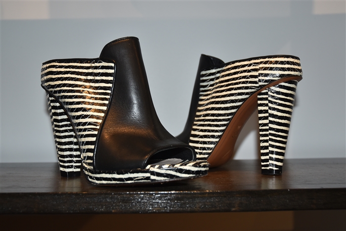 Black & White Derek Lam - 10 Crosby Mules, size 7