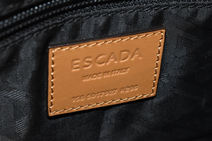 Acorn Escada Clutch, size M