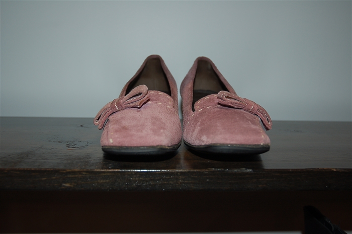 Dusty Rose Prada Kitten Heels, size 8