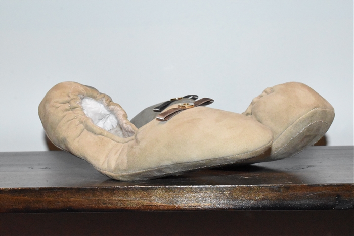 Taupe Loro Piana Slippers, size 9