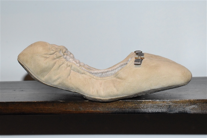 Taupe Loro Piana Slippers, size 9