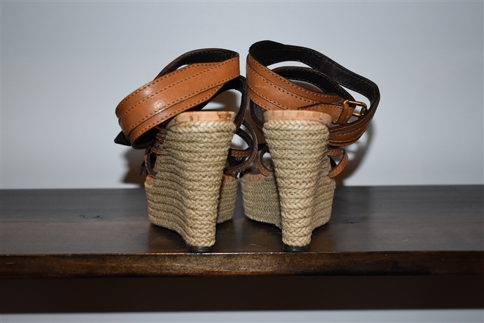 Oak Burberry Wedge, size 8