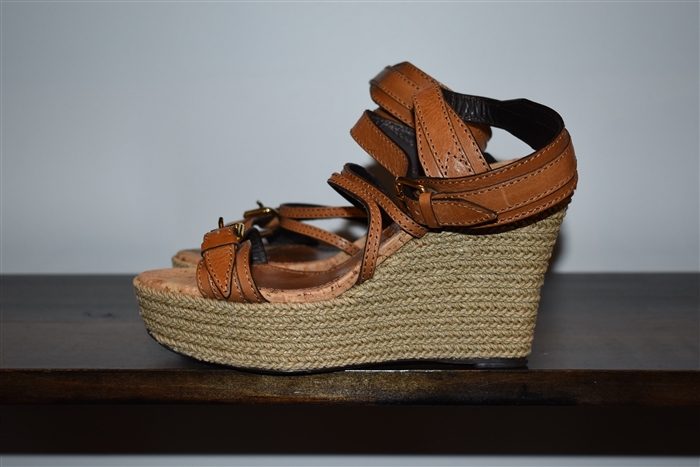 Oak Burberry Wedge, size 8