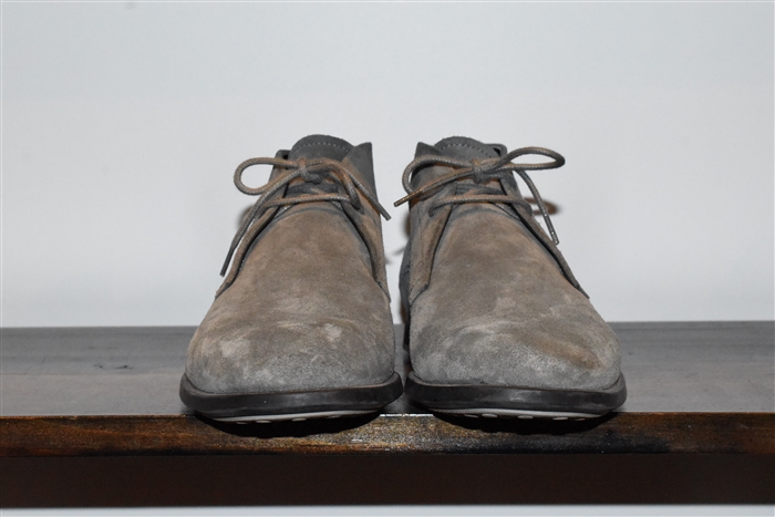 Stone Tod's Desert Boot, size 9