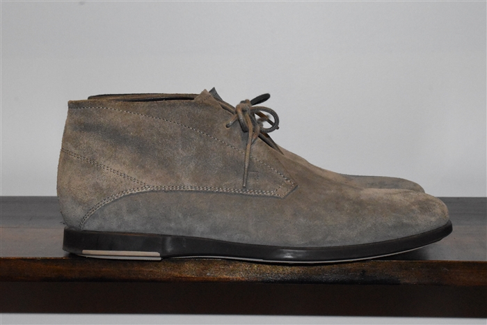 Stone Tod's Desert Boot, size 9