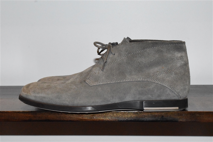 Stone Tod's Desert Boot, size 9