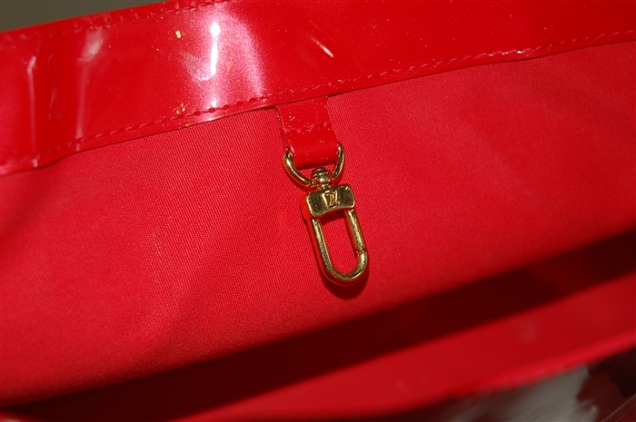 Pomme D'Amour Louis Vuitton Handbag, size S