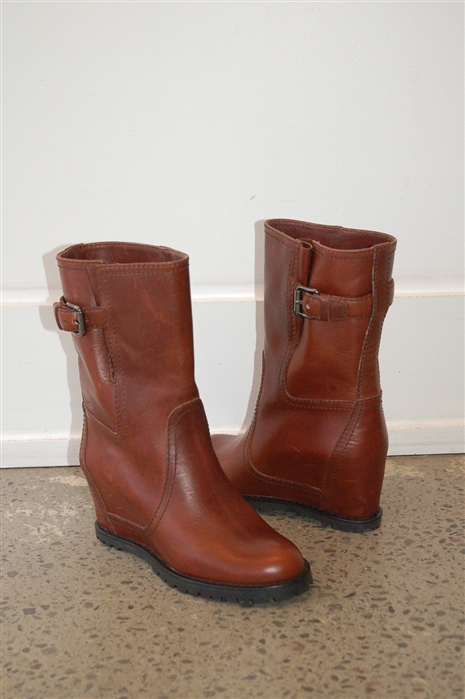 Whiskey Car Shoe Boots, size 8.5
