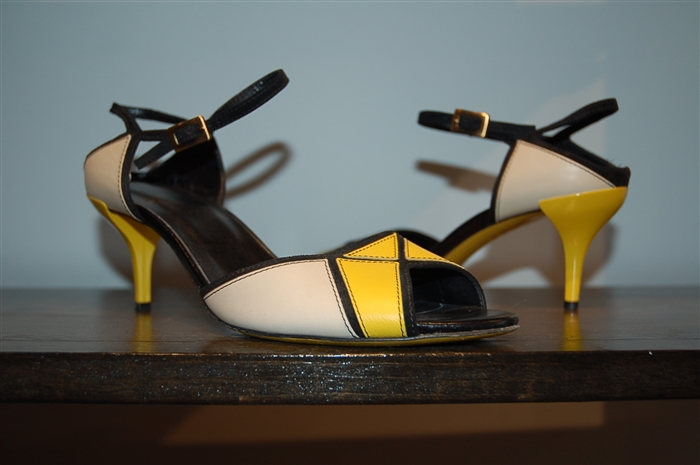 Colour Blocked Roger Vivier Sandal, size 8