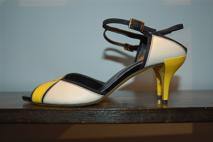 Colour Blocked Roger Vivier Sandal, size 8