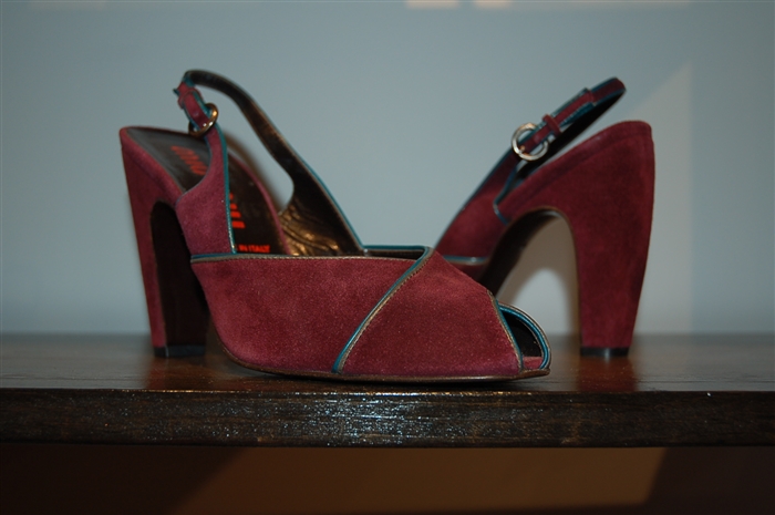 Deep Plum Miu Miu Peep-Toe, size 9