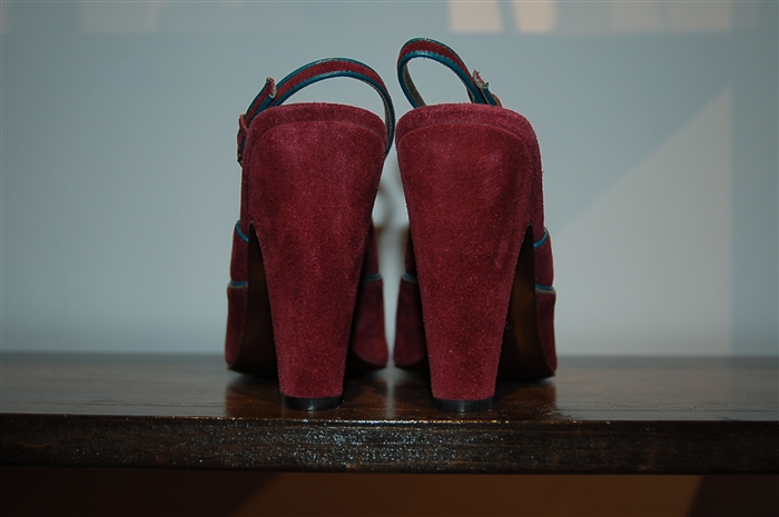 Deep Plum Miu Miu Peep-Toe, size 9