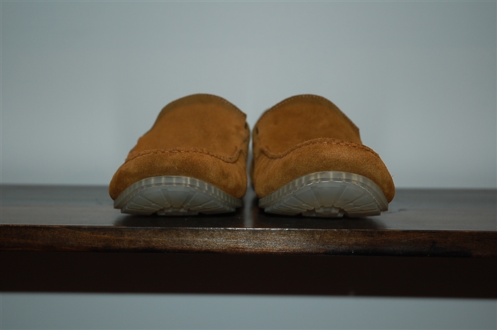 Russet Kenzo Slipper, size 11