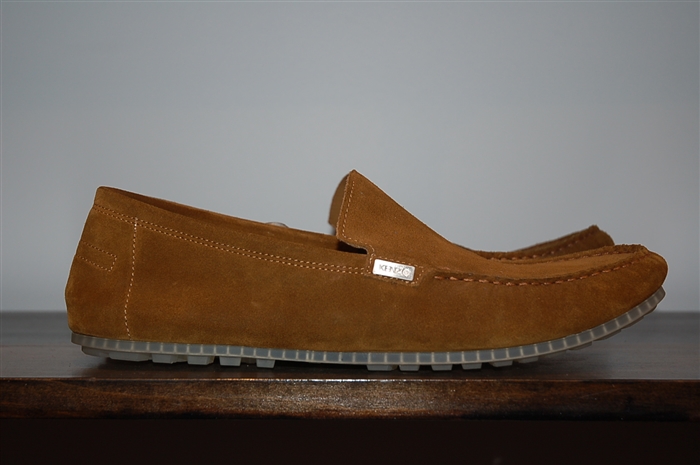 Russet Kenzo Slipper, size 11