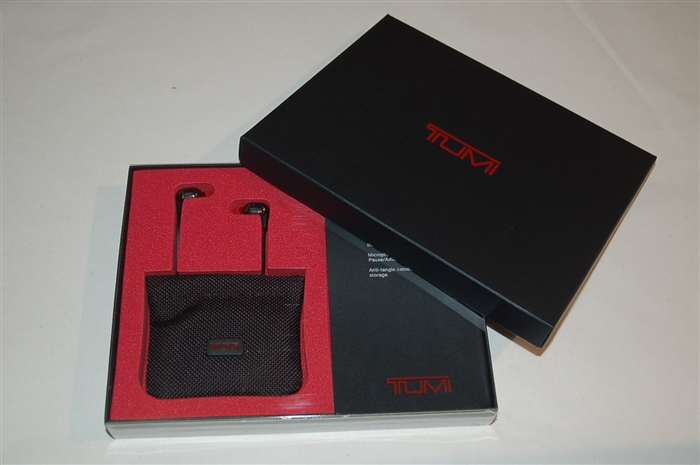 Basic Black Tumi Earphones, size O/S