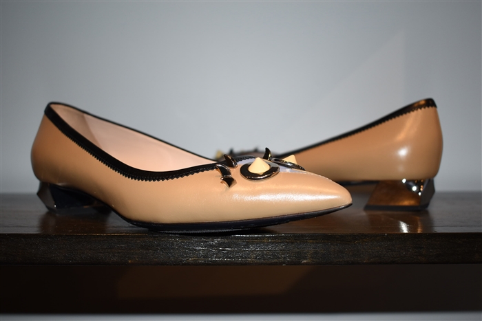 Beige Fendi Kitten Heels, size 9