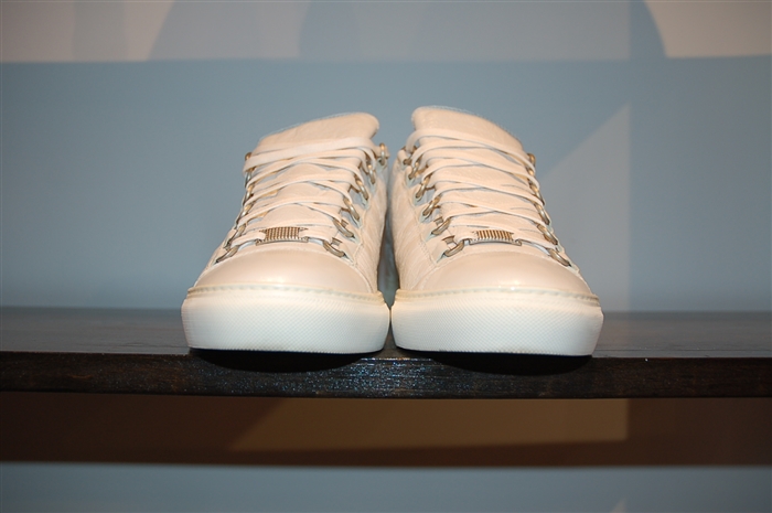 Off-White Balenciaga High-Top Sneakers, size 7