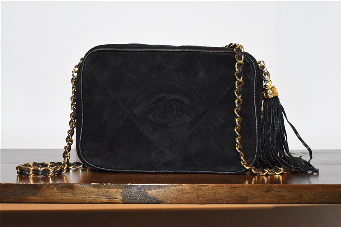 Black Suede Chanel - Vintage Shoulder Bag, size S