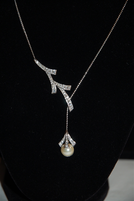 Rhodium Nina Ricci Necklace, size O/S