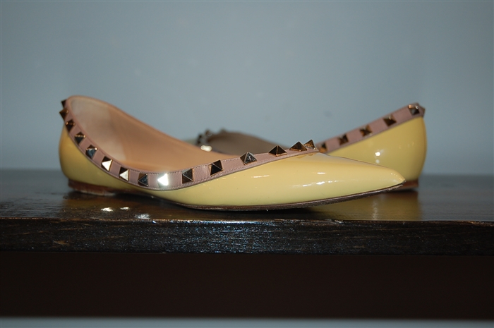 Sunshine Yellow Valentino Flats, size 6.5