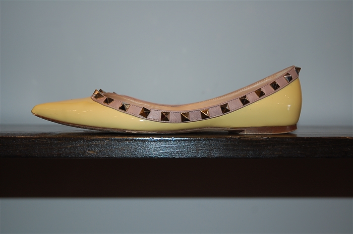 Sunshine Yellow Valentino Flats, size 6.5