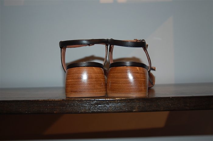 Black Leather Sportmax Sandal, size 7