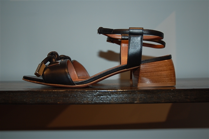 Black Leather Sportmax Sandal, size 7