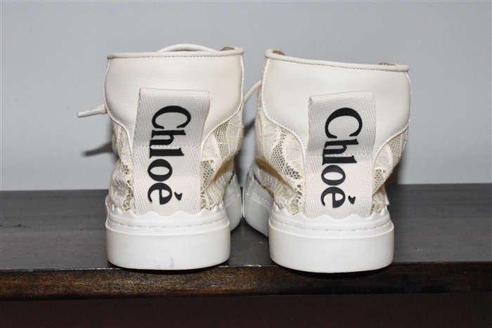 Vanilla Chloe Sneaker, size 7