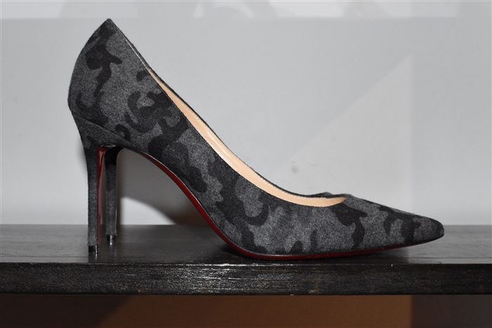 Camouflage Christian Louboutin Pumps, size 10
