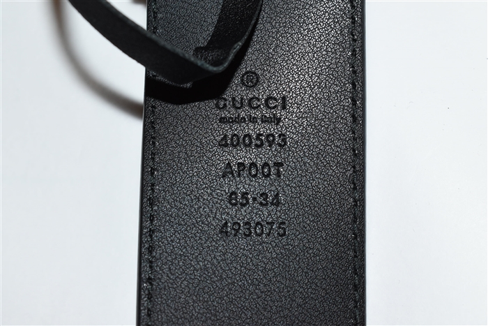 Black Leather Gucci Belt, size M