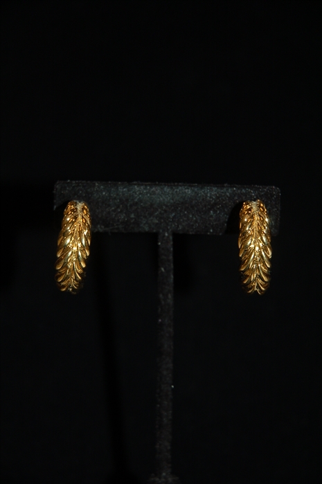 Gold Nina Ricci Earrings, size O/S