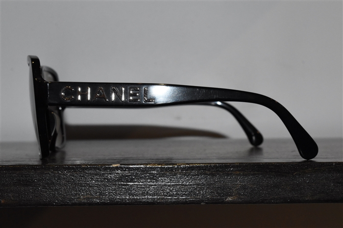 Shiny Black Chanel Sunglasses, size O/S