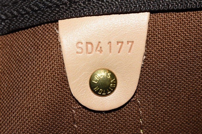 Monogram Louis Vuitton Duffle, size L