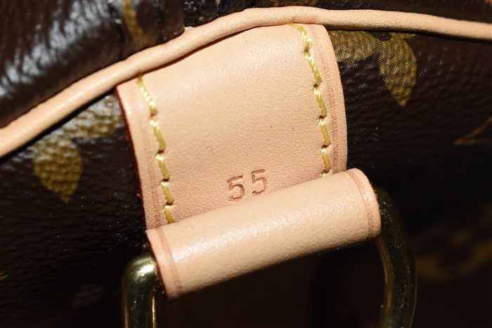 Monogram Louis Vuitton Duffle, size L