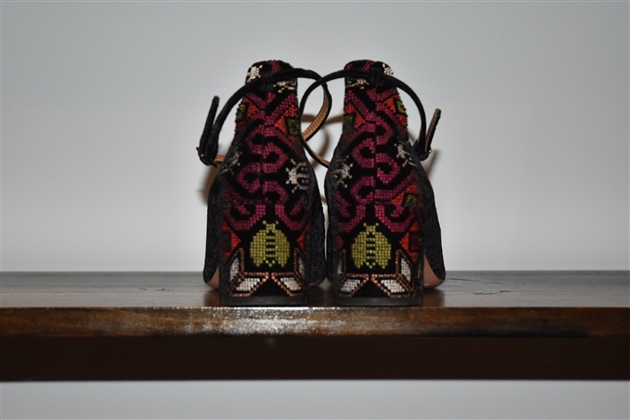 Black Velvet Aquazzura Pumps, size 10