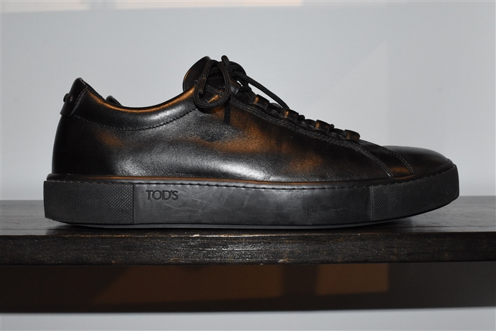 Black Leather Tod's Sneaker, size 9.5