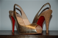 Gold Christian Louboutin Peep-Toe, size 8