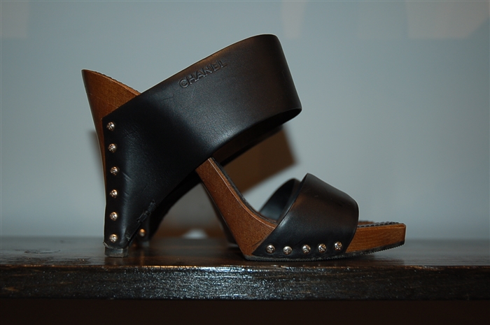 Black Leather Chanel Sandal, size 8