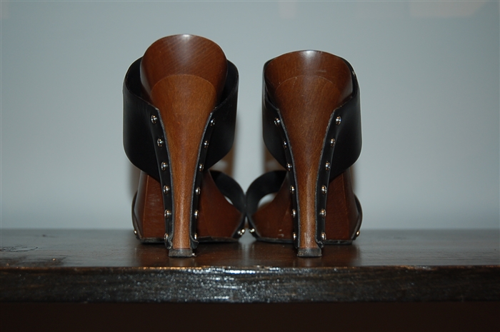 Black Leather Chanel Sandal, size 8