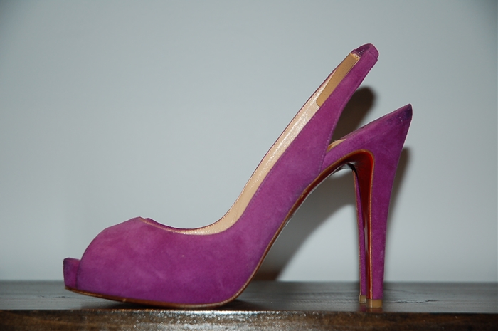 Orchid Christian Louboutin Peep-Toe, size 8