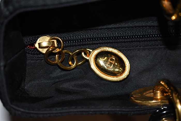 Basic Black Dior Handbag, size M
